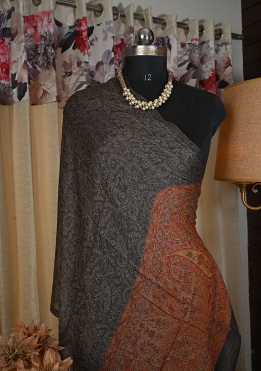 Beautiful pashmina based very light weight stall